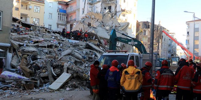 AFAD: Elazığ ve Malatya'da arama kurtarma çalışmaları tamamlandı