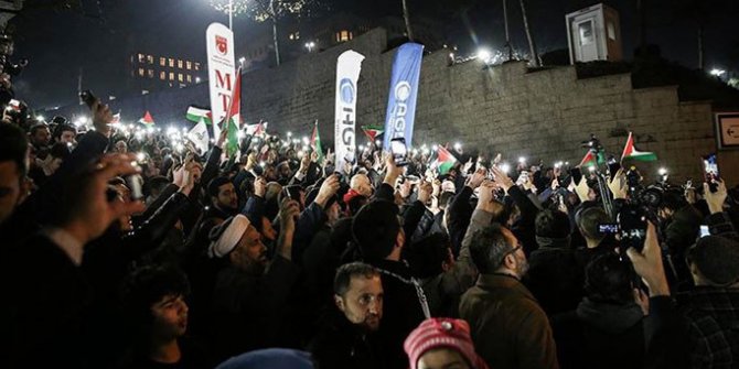 İstanbul'da 'plan' protestosu