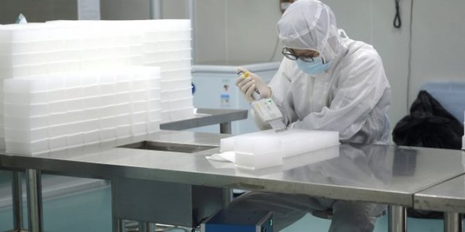 Koronavirüsü 15 dakikada tespit edebilecek test
