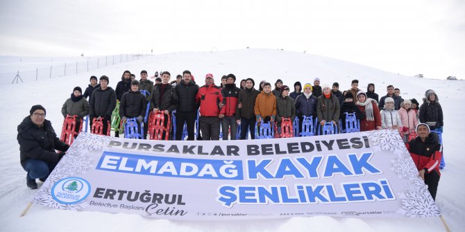 Pursaklarlı çocuklar Elmadağ'da karın keyfini çıkardı