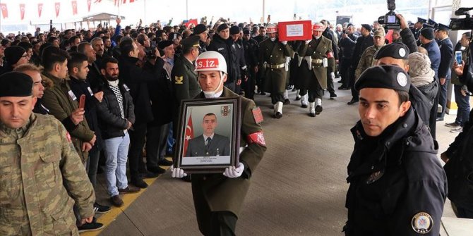 Şehitlerimizi uğurluyoruz