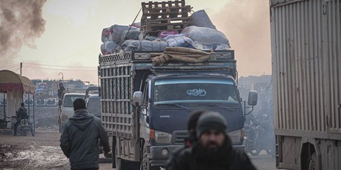 İdlib'de 1,5 milyon sivil daha Türkiye sınırına göç edebilir