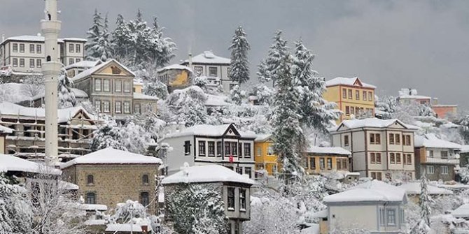Karadeniz'de okullara kar tatili