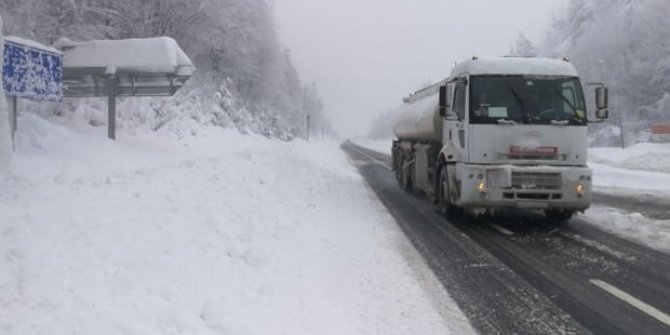 Bolu Dağı'nda kar kalınlığı 1 metreyi geçti