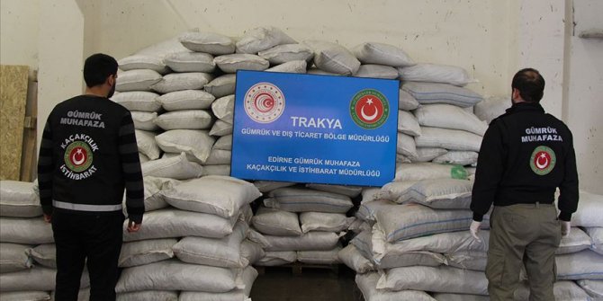 Bakan Pekcan: Kapıkule'de bir operasyonda 2 ton 70 kilogram esrar ele geçirildi