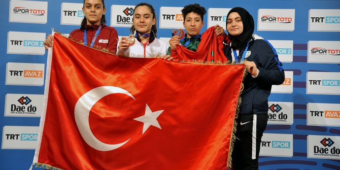 Mamak Taekwondo Takımı adını dünyaya duyurdu