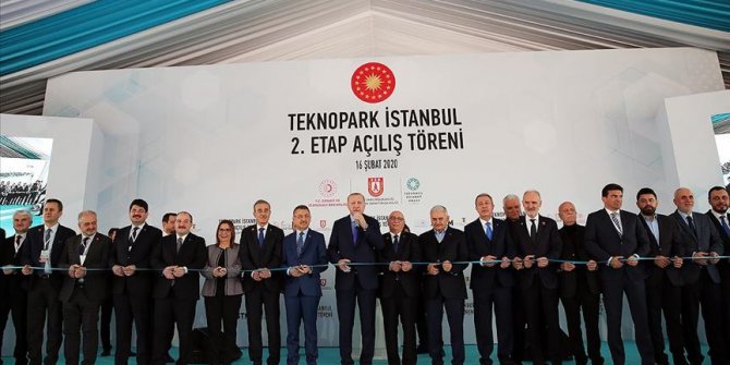 Cumhurbaşkanı Erdoğan: Ülkemize 18 yılda dev eserler yanında birçok teknopark kazandırdık
