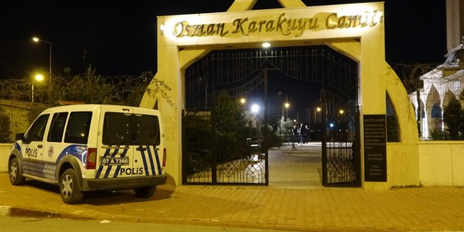 Antalya’da bir kişi cami tuvaletinde ölü bulundu