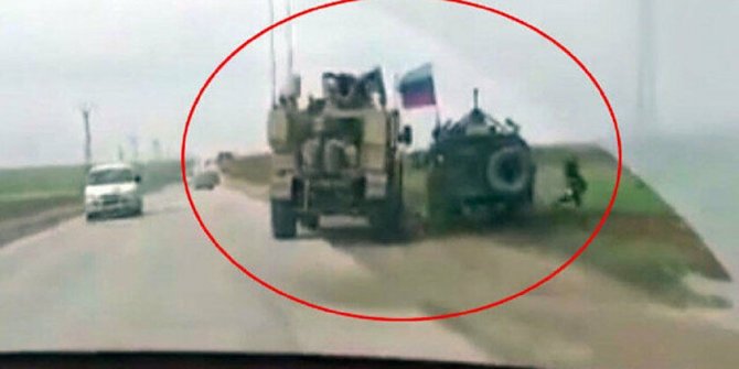 ABD ve Rus devriyelerinin it dalaşı: Gerilim dolu anlar kameralarda