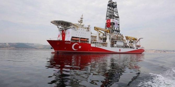 Bakan Dönmez: Doğu Akdeniz'de hakkımızı yedirmeyiz