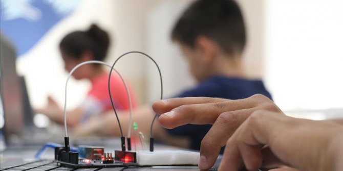 Erken yaşta kodlama eğitimi kariyerde başarıyı artırıyor