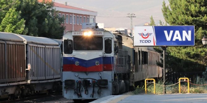 İran'a tren seferleri durduruldu