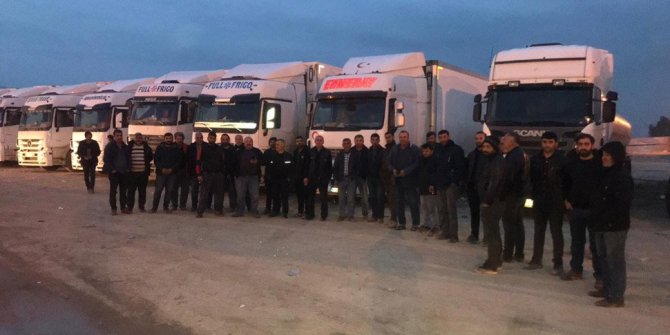 Türk TIR şoförleri İran'da mahsur kaldı
