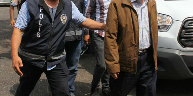 Konya merkezli 24 ilde FETÖ operasyonu: 37 asker için gözaltı kararı verildi