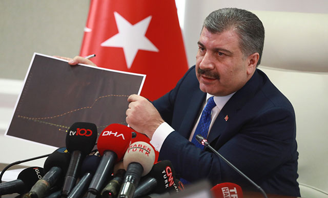 Koca koronavirüsü ile ilgili alınan tedbirleri açıkladı: 14 günlük gözleme alınacak