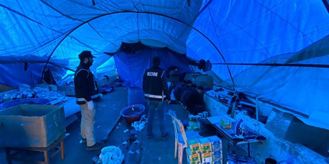Sultangazi'de kaçak nargile tütünü operasyonu