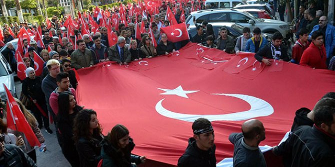 Nazilli'de 5 bin kişi şehitler için yürüdü