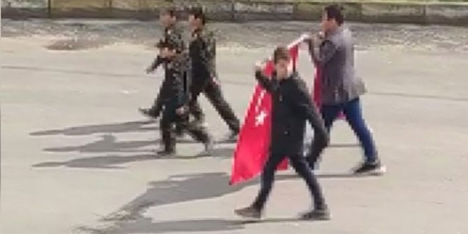 Kendileri küçük yürekleri büyük