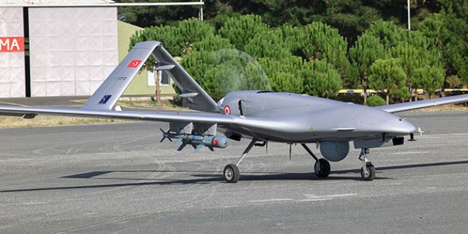 Sürü SİHA'lar hedefleri bombalıyor
