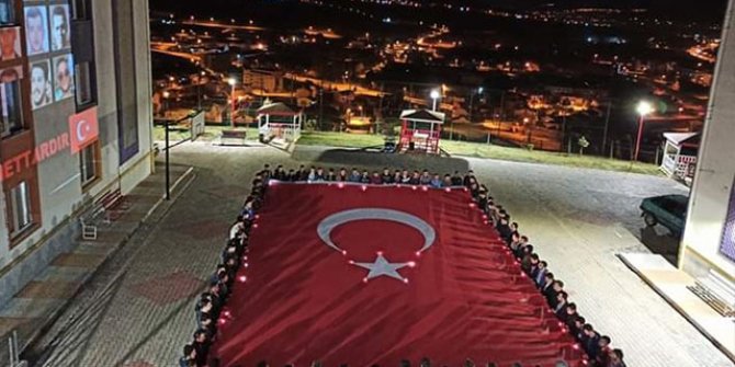 Tokat'ta öğrencilerden 'Bahar Kalkanı' harekatına destek