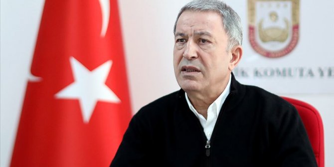 Bakan Akar'dan 'Anneler Günü' mesajı