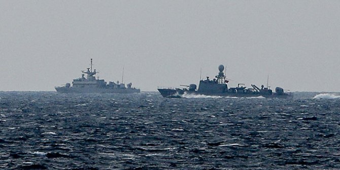 Yunanistan'dan Meis'e asker ve hücumbot takviyesi
