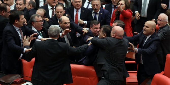 Cumhurbaşkanı Erdoğan'dan CHP'li Engin Özkoç'a 1 milyon TL'lik dava
