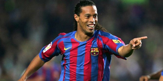 Ronaldinho gözaltına alındı