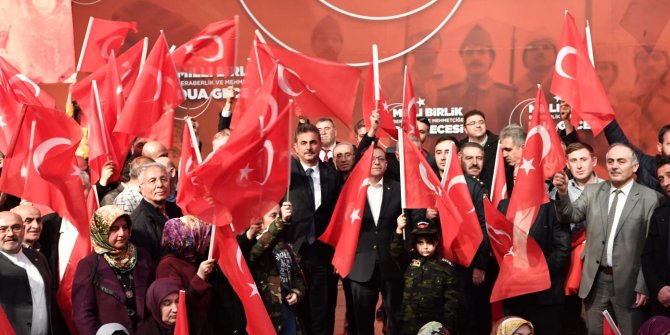 Mamak'ta yüzlerce insan Mehmetçik için tek yürek oldu