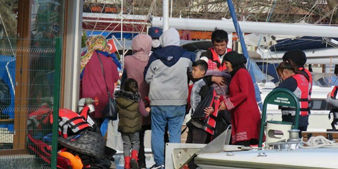 İçişleri Bakanlığı: Göçmen kaçakçılığı uygulamasında 140 düzensiz göçmen yakalandı