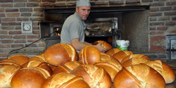 Ucuz ekmek satan fırıncıya dava