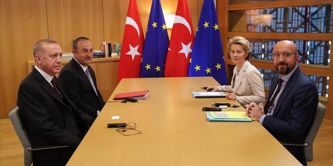 Cumhurbaşkanı Erdoğan, AB Konseyi Başkanı Michel ve AB Komisyonu Başkanı Von der Leyen ile görüştü