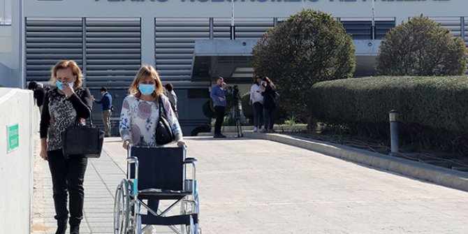 KKTC'de koronavirüs nedeniyle okullar tatil edildi