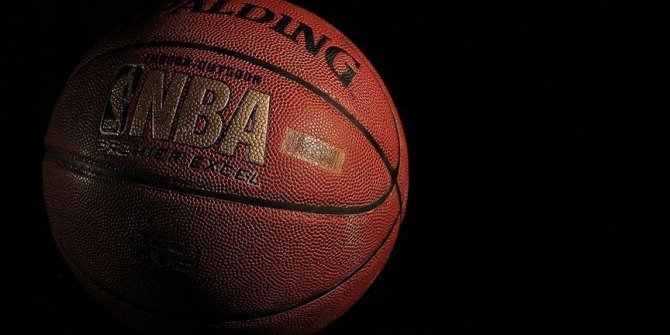 NBA, Kovid-19 nedeniyle tüm maçlarını süresiz olarak askıya aldı