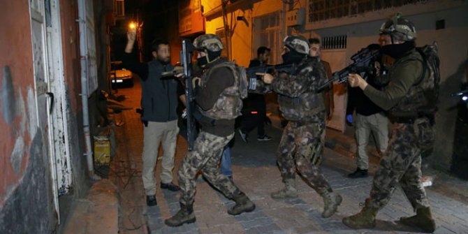 Adana'da DEAŞ ve El Kaide operasyonu: 3 gözaltı