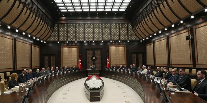 Koronavirüs toplantısı Beştepe'de başladı