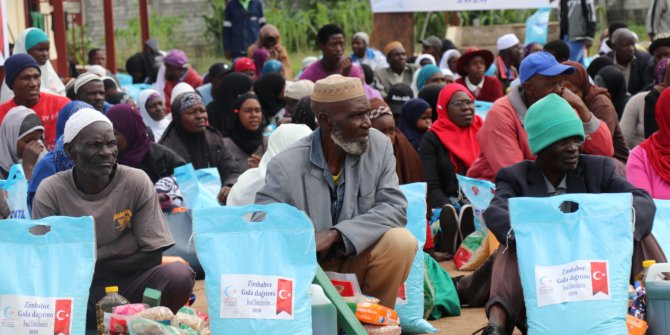 Cansuyu Derneği Zimbabve'ye acil yardımda bulundu