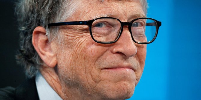 Bill Gates istifa etti