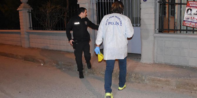 16 yaşındaki genç silahla market soydu 