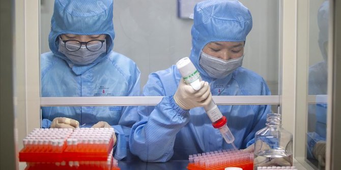 Çin'de yeni tip koronavirüs aşısının klinik denemelerine onay verildi