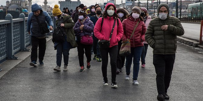 "Koronavirüs havada 3 saat yaşayabiliyor"