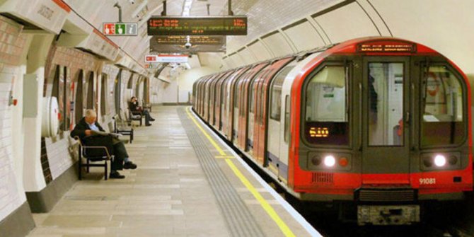 Koronavirüs nedeniyle Londra'da metro hatları kısmen kapatılıyor