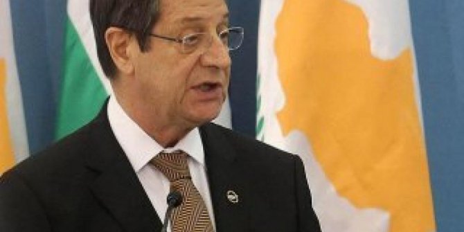 Güney Kıbrıs Rum Yönetimi sokağa çıkma yasağı ilan etti