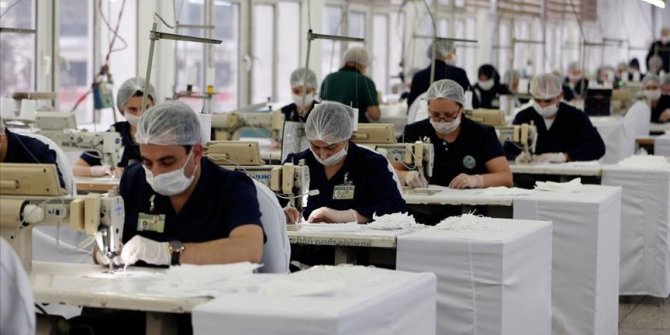 Akar talimat verdi Bakanlığa bağlı fabrikalarda maske üretimi arttı