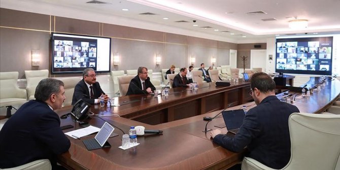 Bakan Koca: İl Sağlık Müdürleriyle riskleri ve mücadele yöntemini değerlendirdik
