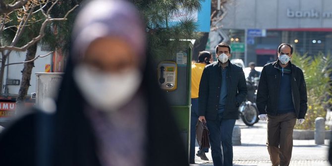 İran'da koronavirüs kaynaklı can kaybı 2 bin 378'e yükseldi