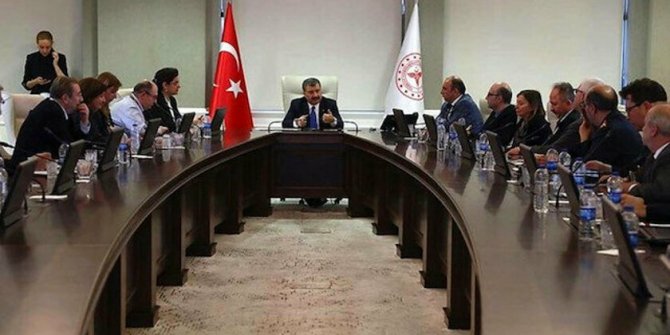 Gözler 19.10'da: Bakan Koca kurul görüşmeleri sonrası açıklama yapacak