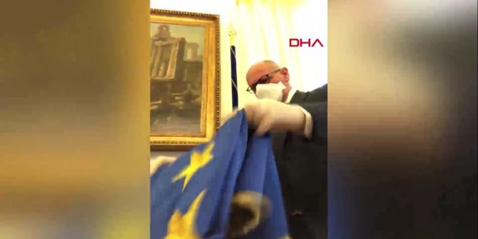 İtalyan siyasetçilerden AB’ye bayraklı koronavirüs tepkisi
