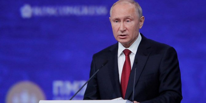 Putin, hükümete acil durum uygulama yetkisi verdi