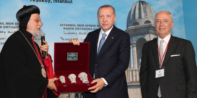İstanbul Süryani Kadim Vakfı'ndan Milli Dayanışma Kampanyası'na 100 bin lira bağış